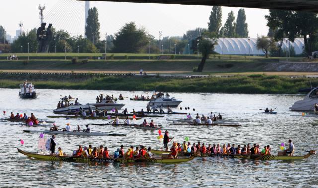 Beogradski karneval brodova 27. avgusta na Savskoj promenadi